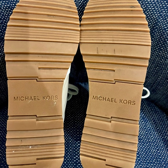 MICHAEL KORS Leather metallic sneakers. 🩷🩶🤍 - Picture 10 of 10